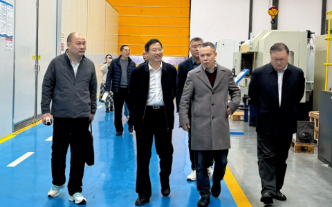 市人大常委會副主任金時剛走訪杭機開展助企調研